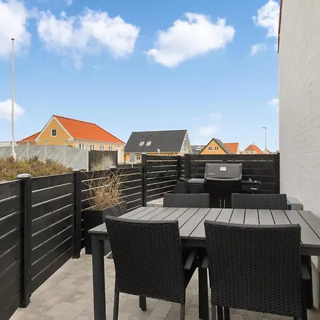 Beautiful Two-storey, - Damgardsvej 15a * Løkken